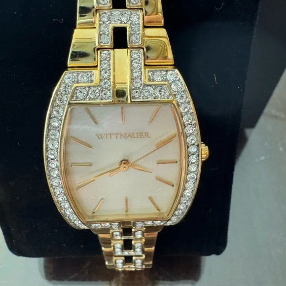 Wittnauer by Bulova Gold watch - Picture 4 of 10